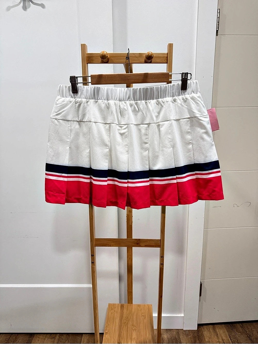 Mondetta Tennis Golf Side Pleat Skort White & Red Size Large